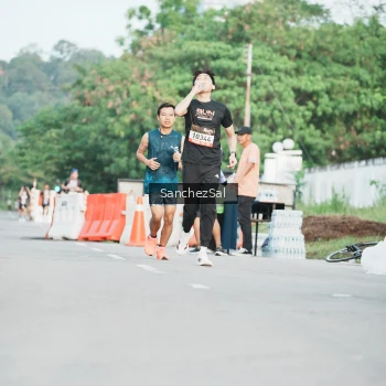 Runner Photo 1368701