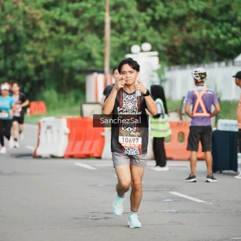 Runner Photo 1369021