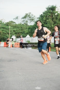 Runner Photo 1369093