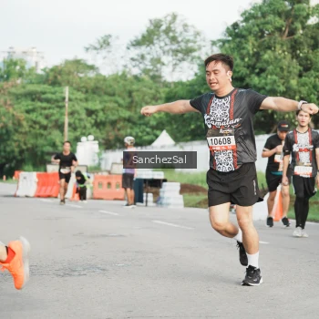 Runner Photo 1369113