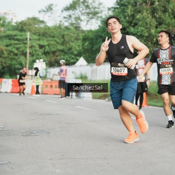 Runner Photo 1369129