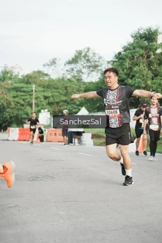 Runner Photo 1369141