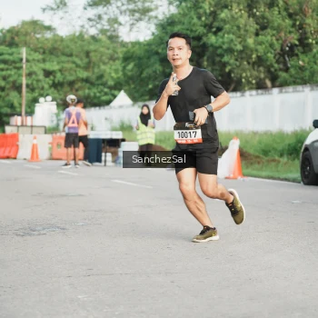 Runner Photo 1369194