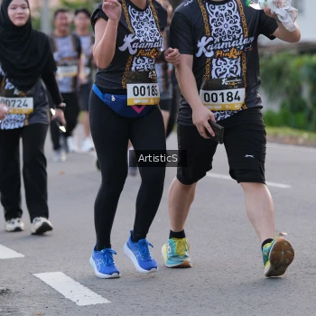 Runner Photo 1369237