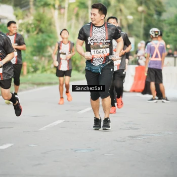 Runner Photo 1369657
