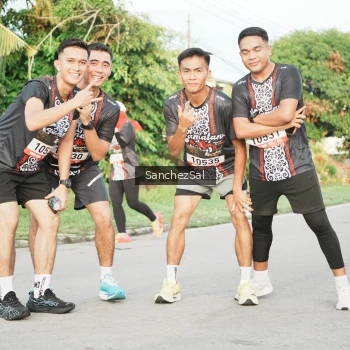 Runner Photo 1369681