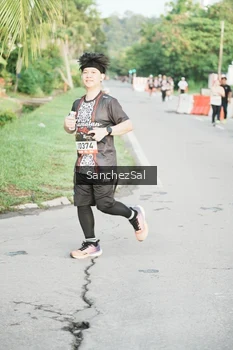 Runner Photo 1369755