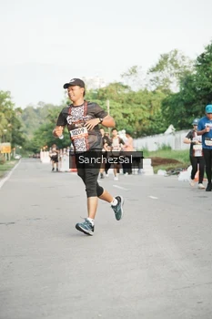 Runner Photo 1369845