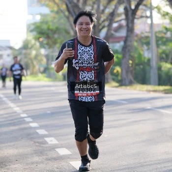 Runner Photo 1371339