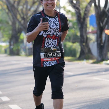 Runner Photo 1371341