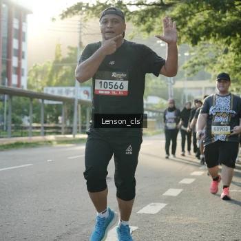 Runner Photo 1371367