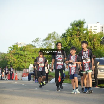 Runner Photo 1371533