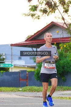 Runner Photo 1371679