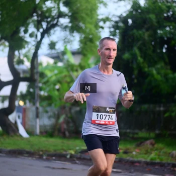 Runner Photo 1371888