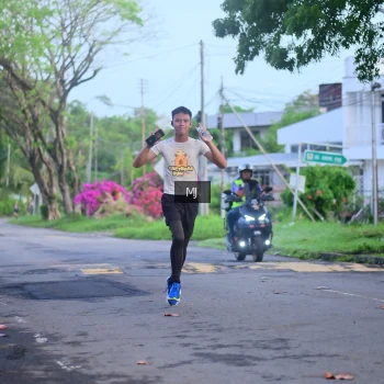 Runner Photo 1372237