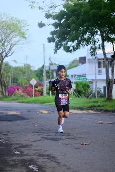 Runner Photo 1372245
