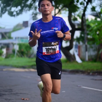 Runner Photo 1372253