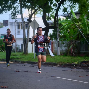 Runner Photo 1372266