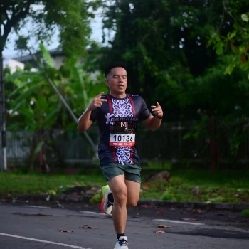 Runner Photo 1372275