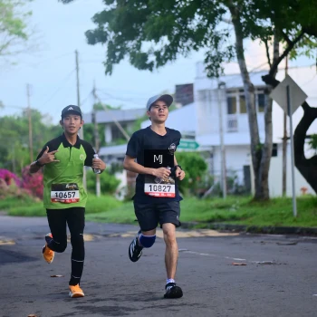 Runner Photo 1372357