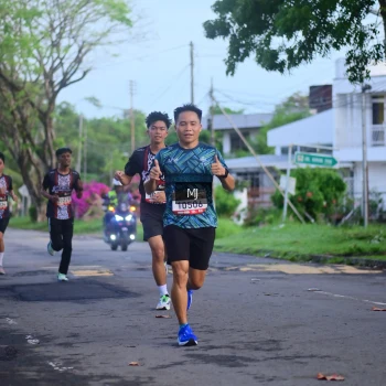 Runner Photo 1372385