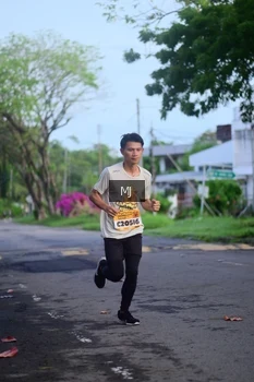 Runner Photo 1372478