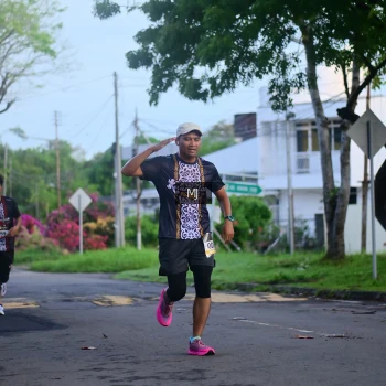 Runner Photo 1372510