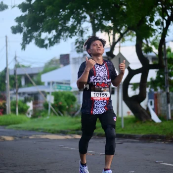 Runner Photo 1372521