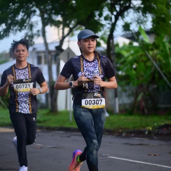 Runner Photo 1372530