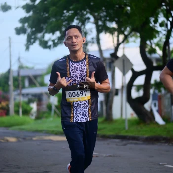 Runner Photo 1372540