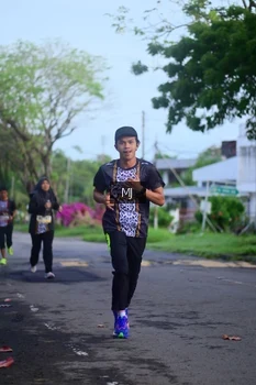 Runner Photo 1372541
