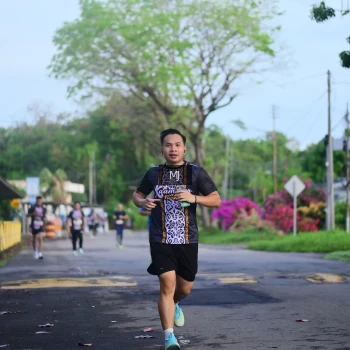 Runner Photo 1372742