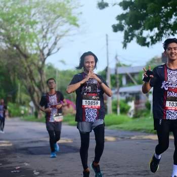 Runner Photo 1372773