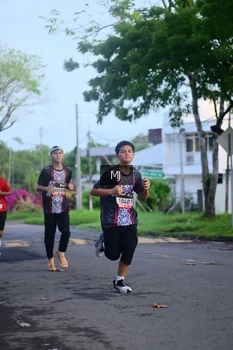 Runner Photo 1372787