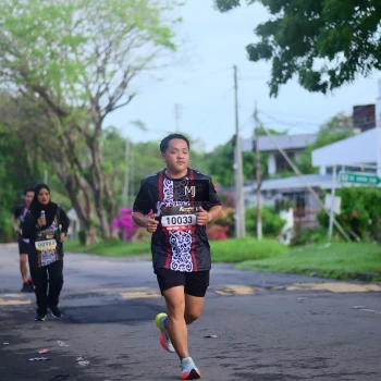 Runner Photo 1372802