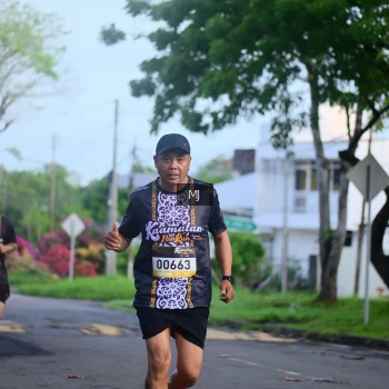 Runner Photo 1372809