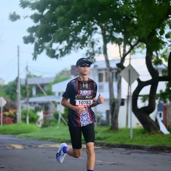 Runner Photo 1372836