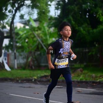 Runner Photo 1372846
