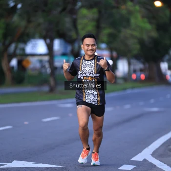 Runner Photo 1373165