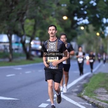 Runner Photo 1373190