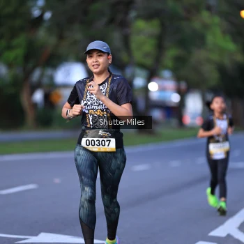 Runner Photo 1373210