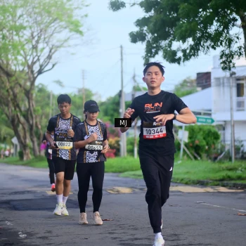 Runner Photo 1373393