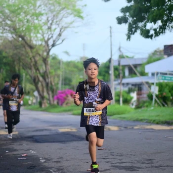 Runner Photo 1373403