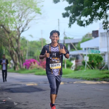 Runner Photo 1373419