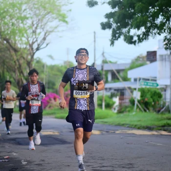 Runner Photo 1373447