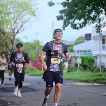 Runner Photo 1373448