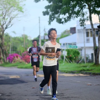 Runner Photo 1373453
