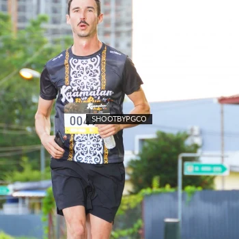 Runner Photo 1373641