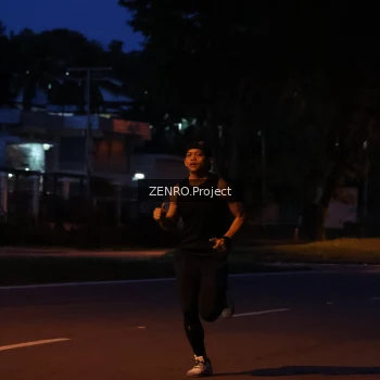 Runner Photo 1373704