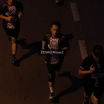 Runner Photo 1373708